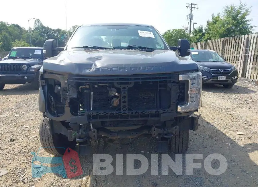 1FT7W2B69JEB16795 Photo# 12