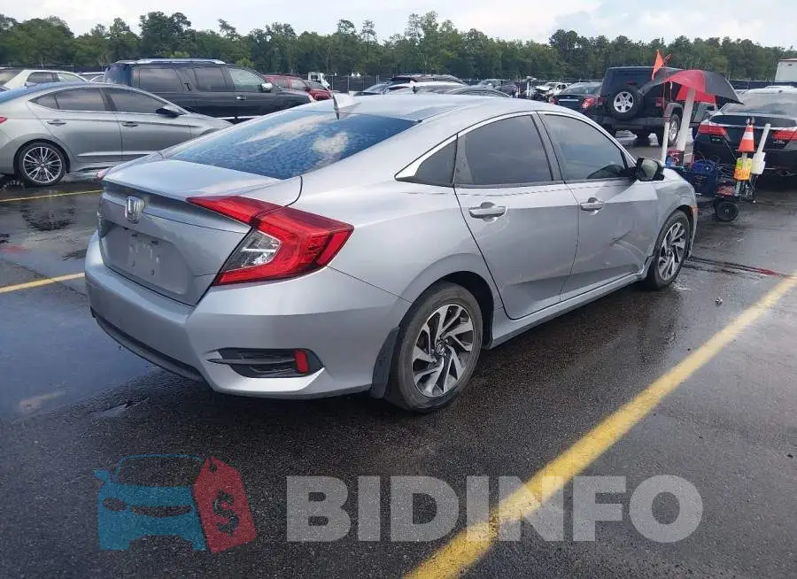 19XFC2F70HE022455 Photo# 4