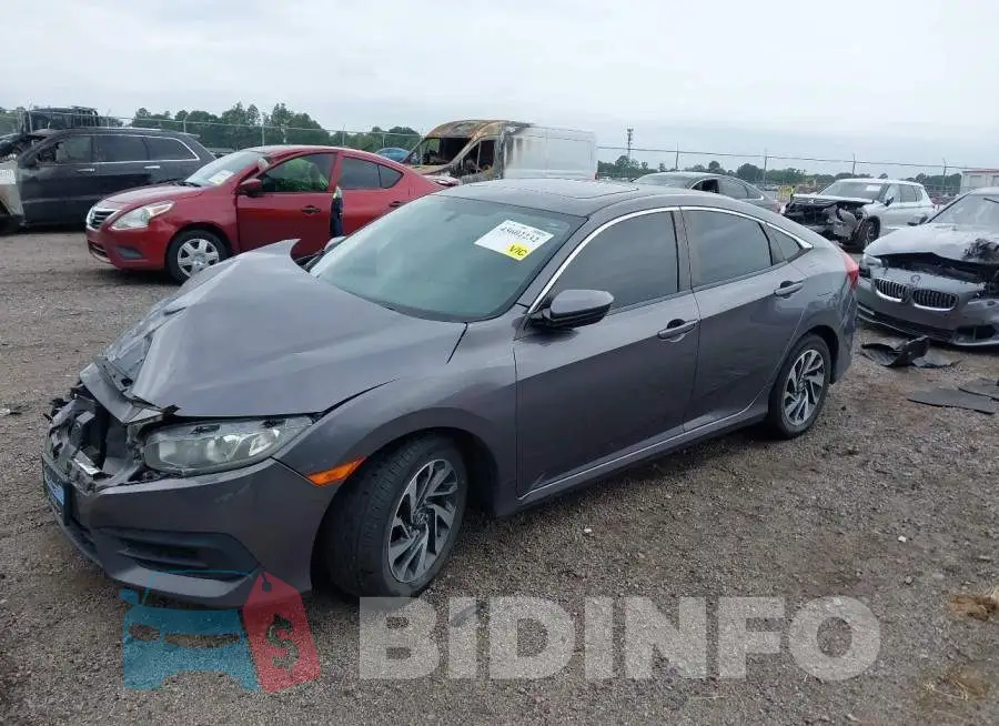 19XFC2F72HE045087 Photo# 2