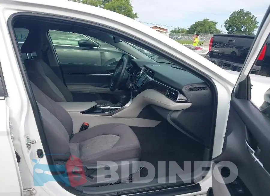 4T1C11AK3LU889384 Photo# 5