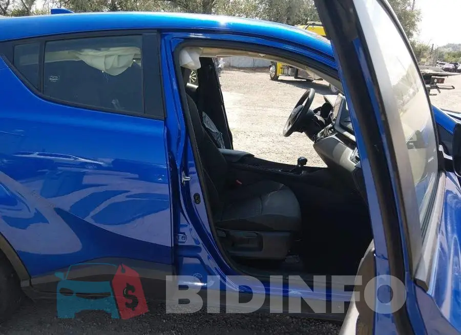 JTNKHMBX1L1076243 Photo# 5