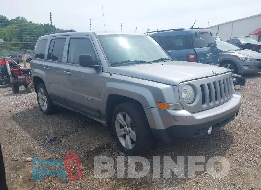 1C4NJRFB3HD141827 Photo# 1