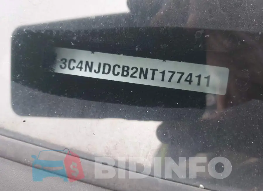 3C4NJDCB2NT177411 Photo# 17