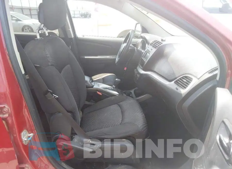 3C4PDCBG5GT171189 Photo# 5