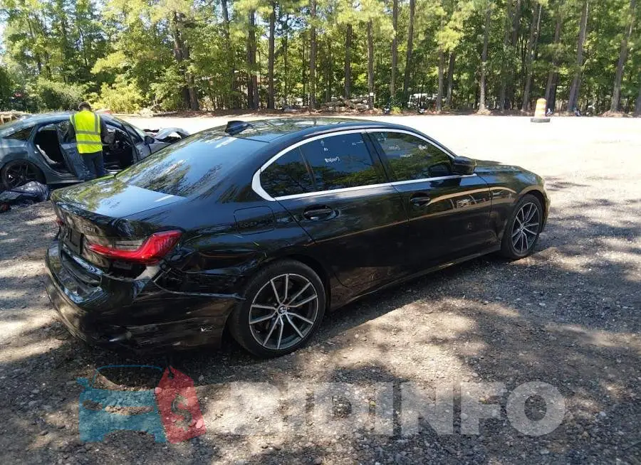 3MW5R1J03L8B20589 Photo# 4
