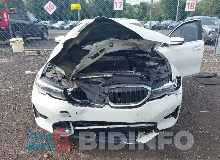 WBA5R7C56KAJ80350 Photo# 6