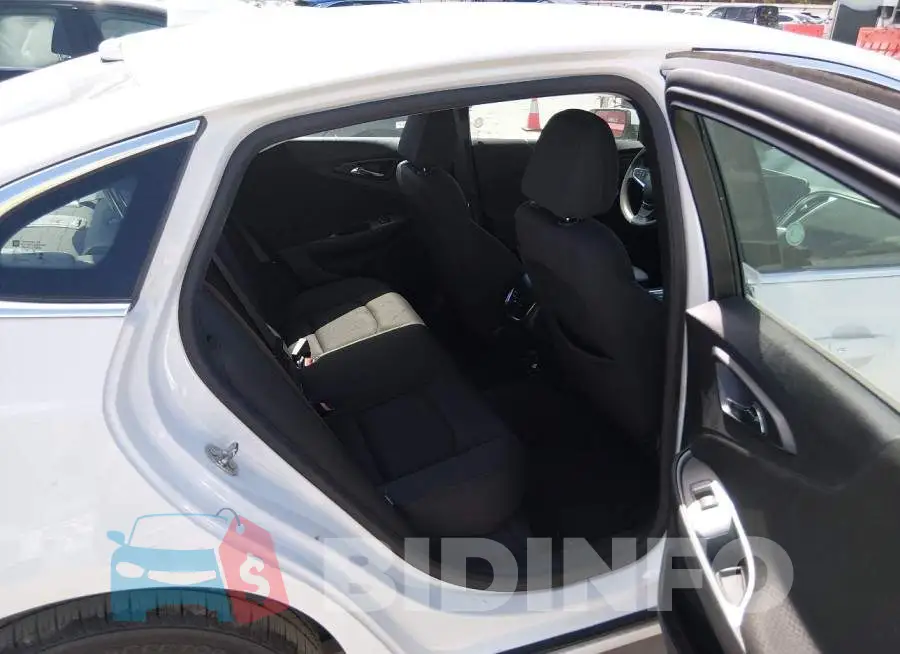 1G1ZD5ST1RF120747 Photo# 8