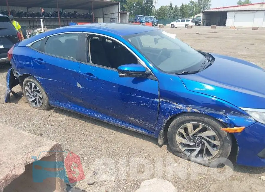 19XFC2F78HE002938 Photo# 6