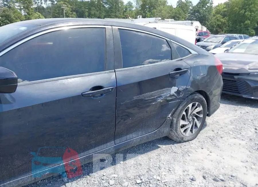 19XFC2F7XGE018914 Photo# 6