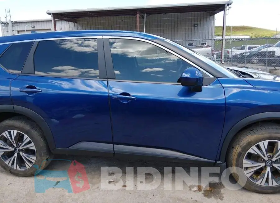 JN8BT3BB7PW489363 Photo# 13