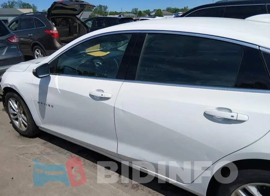 1G1ZD5ST5JF160785 Photo# 15
