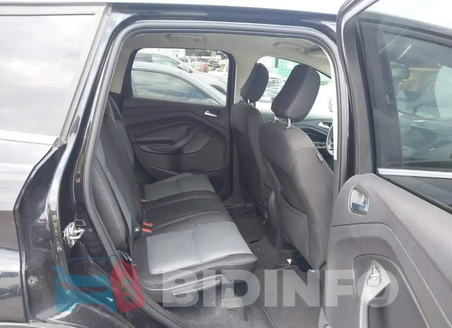 1FMCU0GD2KUB13000 Photo# 8