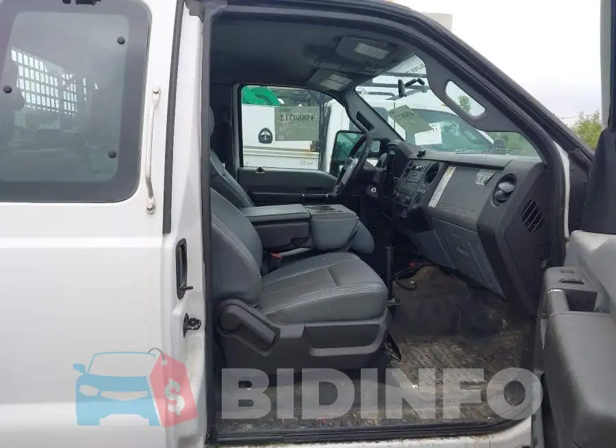 1FT7X3B62GEA31809 Photo# 5
