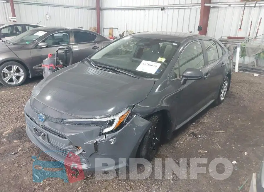 JTDBCMFE0R3061824 Photo# 2