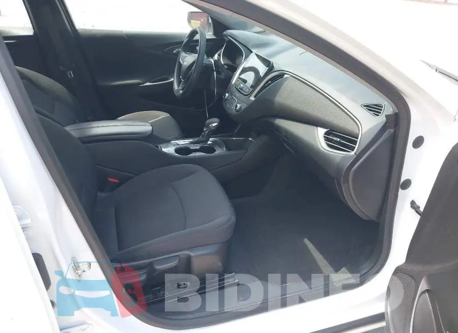 1G1ZD5ST9PF132206 Photo# 5