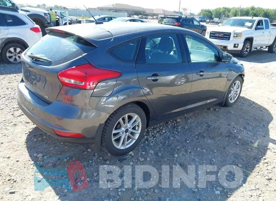 1FADP3K24HL275593 Photo# 4