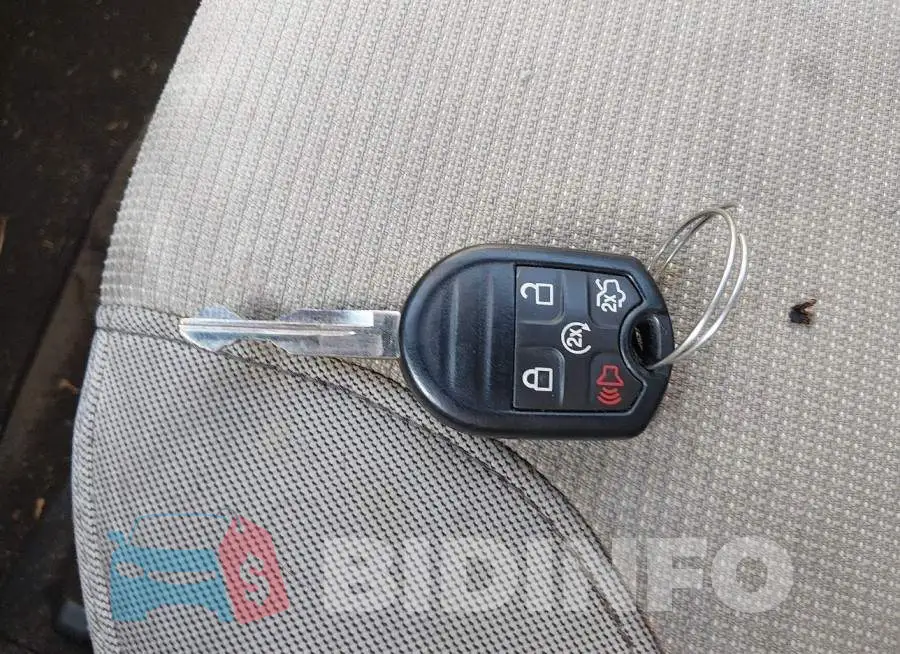 1FAHP2E87JG119350 Photo# 11