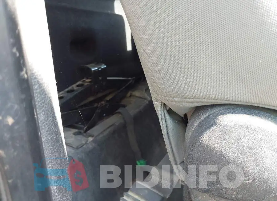 1FTNF1EG8GKF34412 Photo# 8