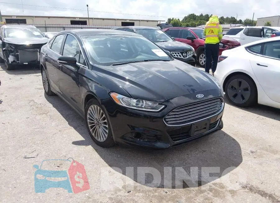 3FA6P0K92GR219575 Photo# 1
