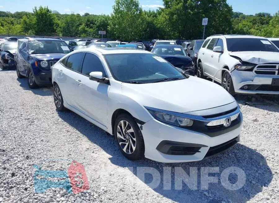 19XFC2F77JE010972 Photo# 1