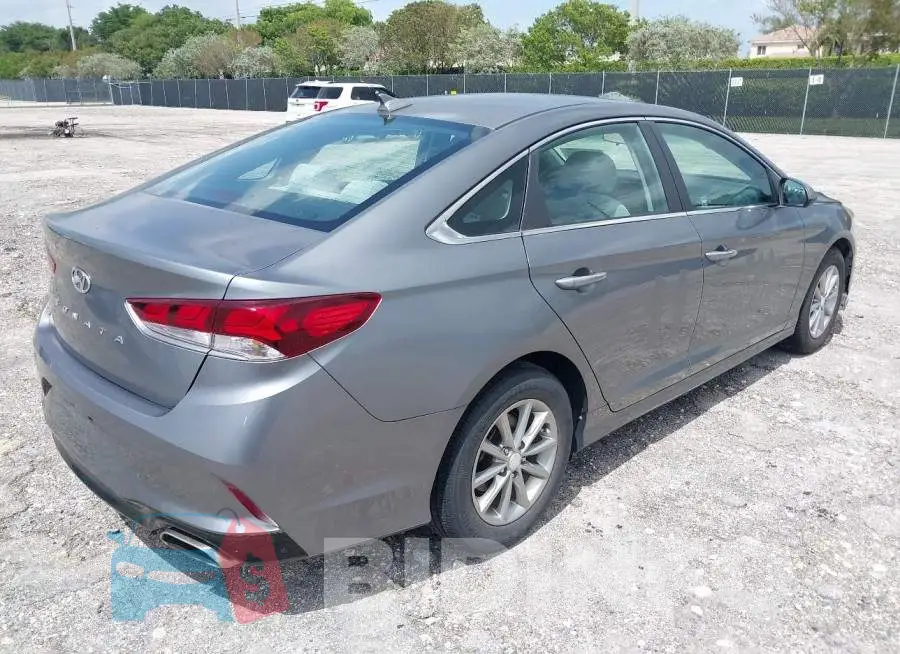 5NPE24AF0KH772322 Photo# 4