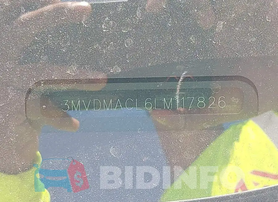 3MVDMACL6LM117826 Photo# 9