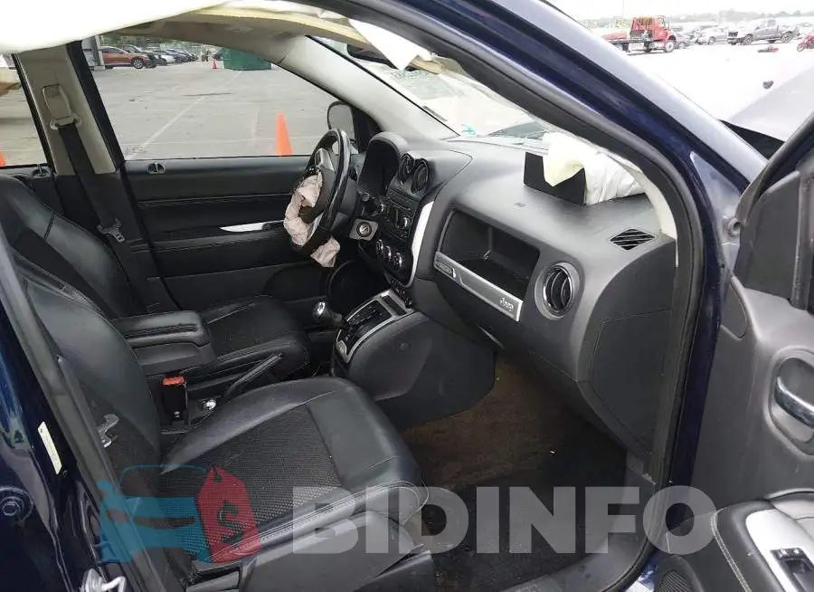 1C4NJDEBXGD585757 Photo# 5