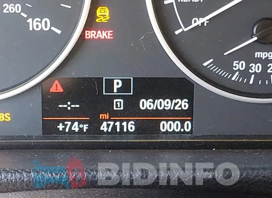 WBA8E1G53JNU92651 Photo# 15