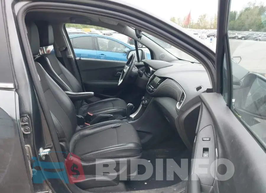 3GNCJPSB3LL121783 Photo# 5