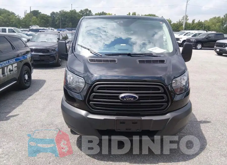 1FBZX2ZM3JKB52983 Photo# 14