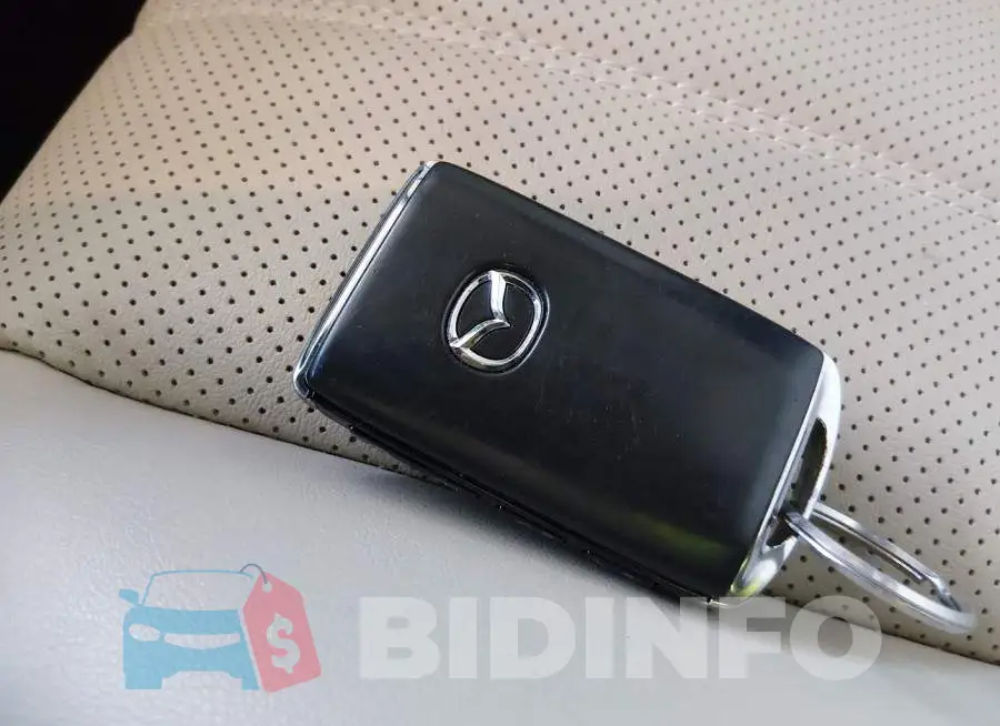 JM1GL1VM8L1524440 Photo# 11