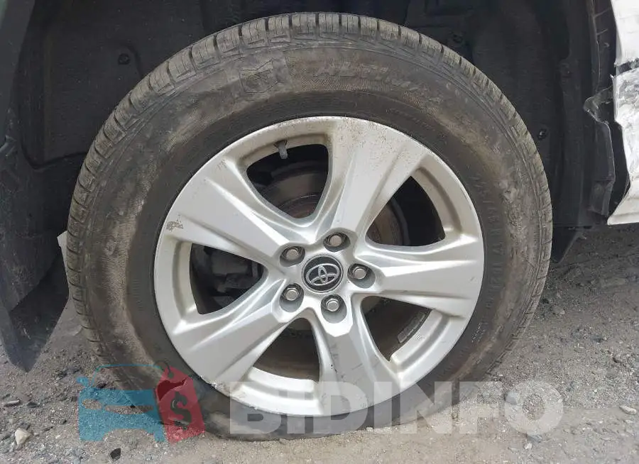 2T3P1RFV6MC150099 Photo# 16