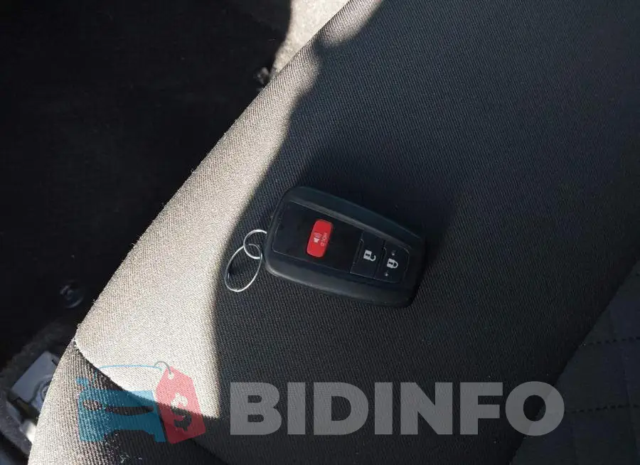 NMTKHMBX3MR126163 Photo# 11