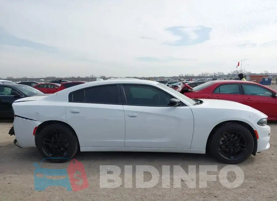 2C3CDXBG9PH674520 Photo# 13