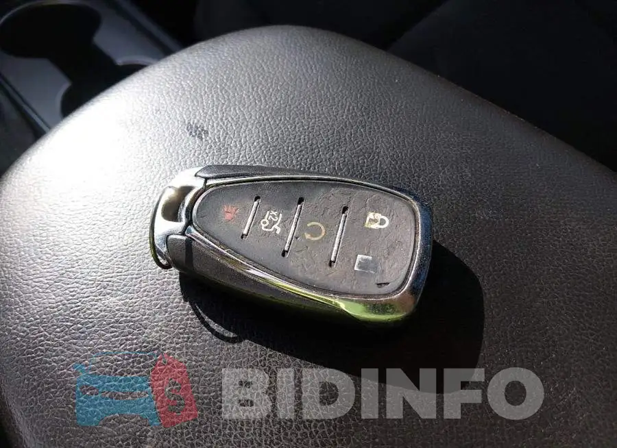 1G1ZB5ST5HF280036 Photo# 11