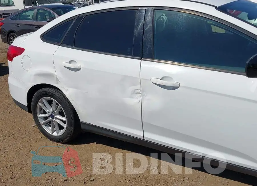 1FADP3F24JL250192 Photo# 6