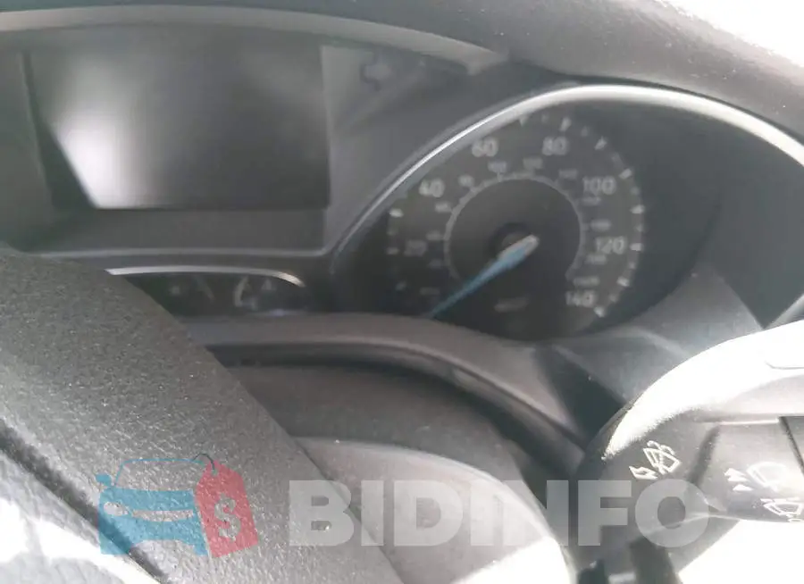 1FADP3F2XJL327468 Photo# 7
