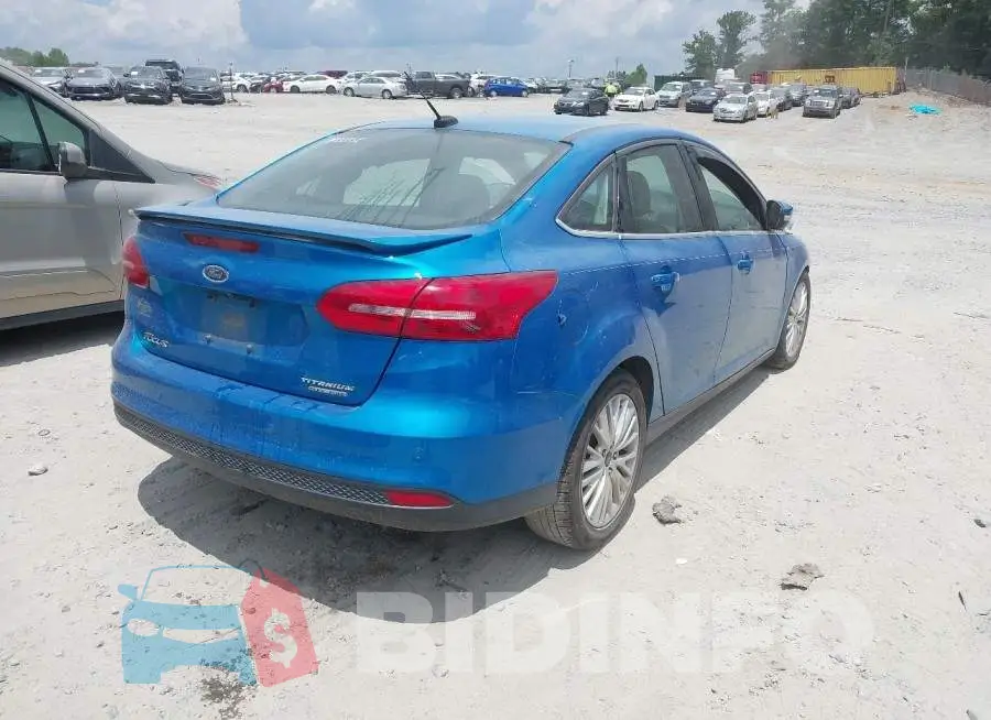 1FADP3J24GL242612 Photo# 4