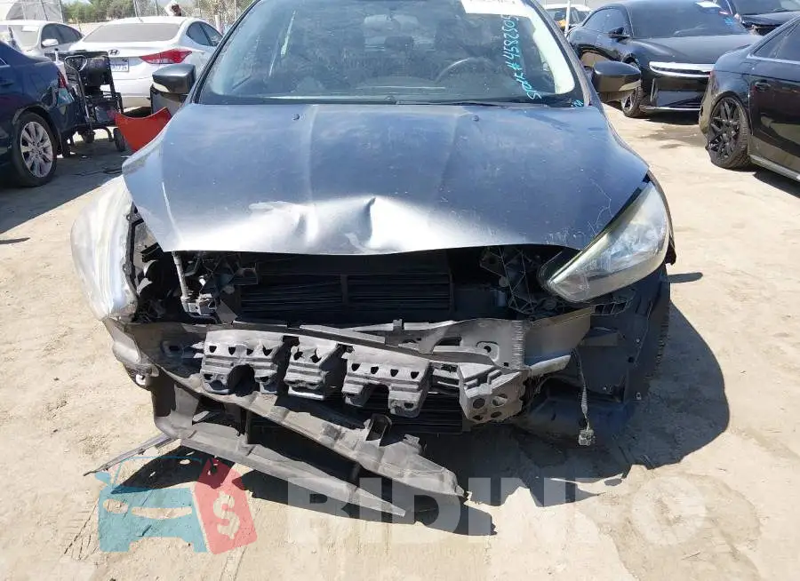 1FADP3N29JL303986 Photo# 6