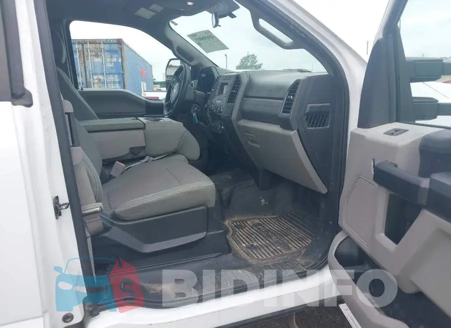 1FT7X2B65JEC22187 Photo# 5