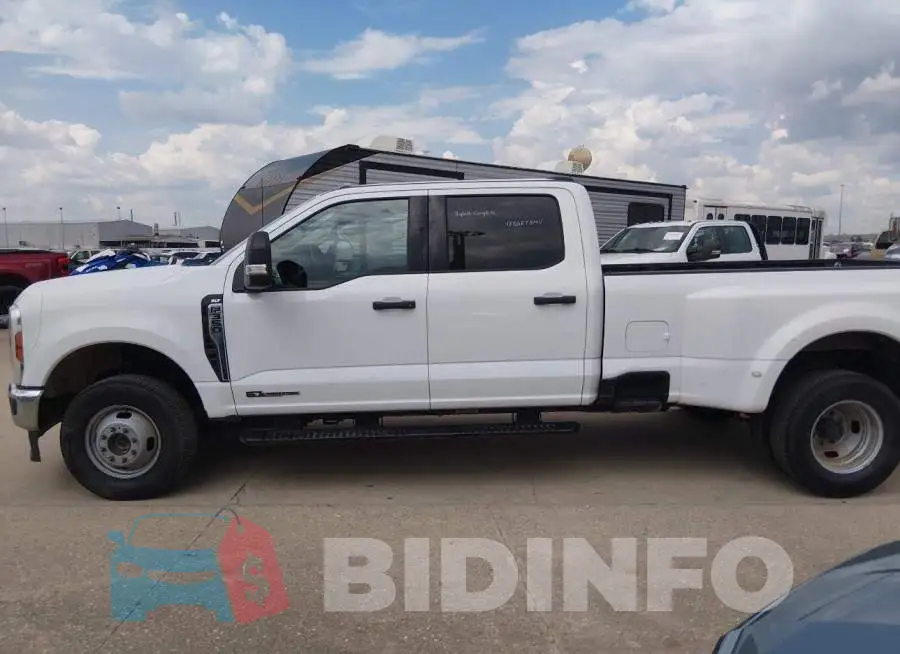 1FT8W3DT5TEC23679 Photo# 15