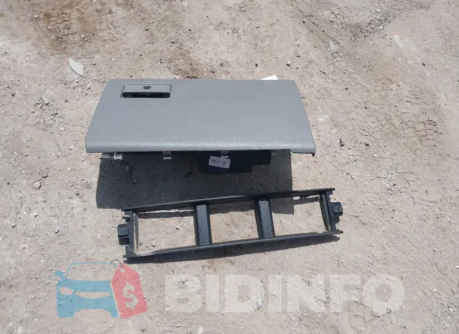 1FTMF1CP3JFD80030 Photo# 12