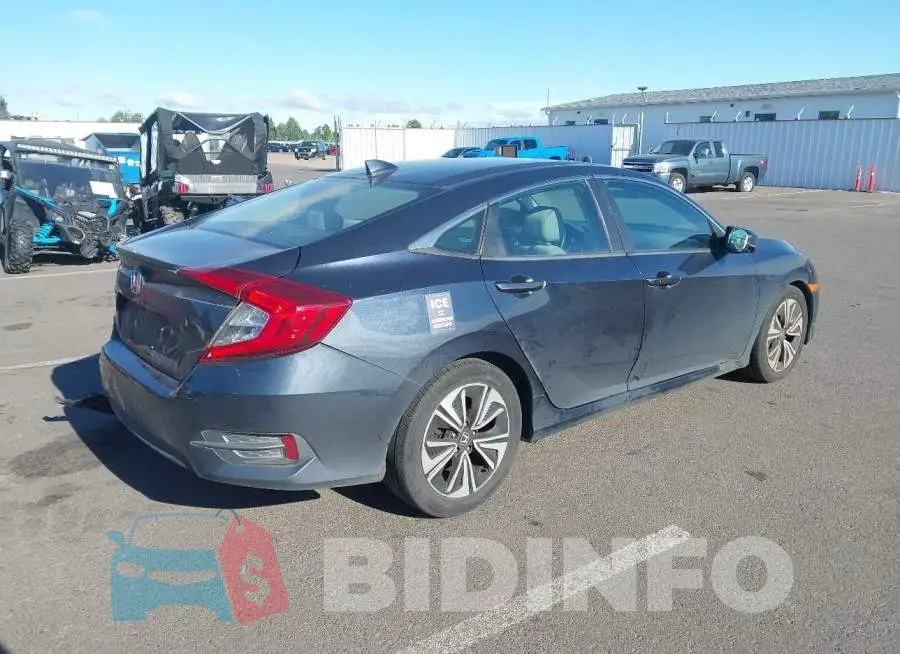 19XFC1F32GE215762 Photo# 4