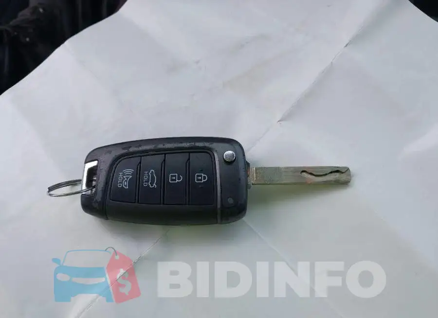 3KPC24A60NE172884 Photo# 11