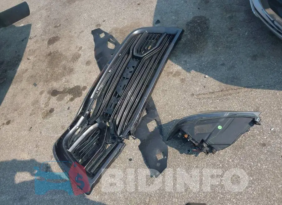 3C6UR5FJ8JG175539 Photo# 12