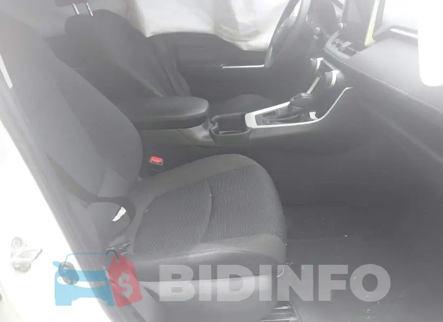 2T3F1RFV8RC458927 Photo# 5