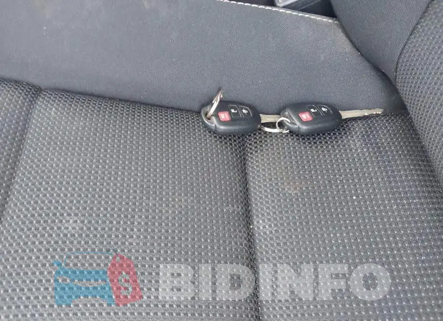 2T3RFREV3JW810332 Photo# 11