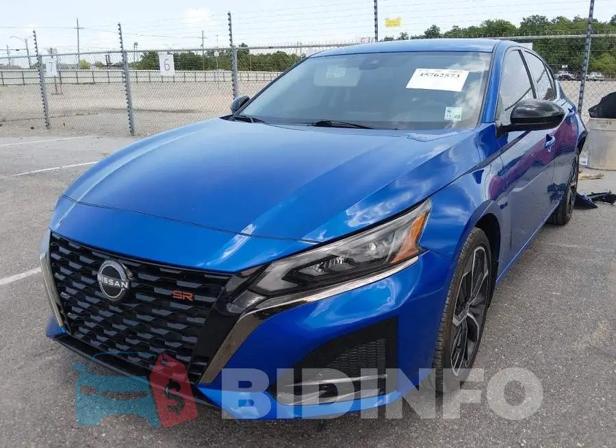 1N4BL4CV4SN345252 Photo# 2