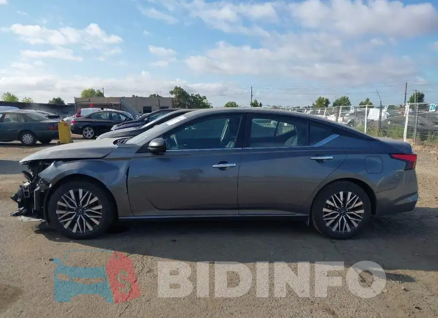 1N4BL4DV0SN367831 Photo# 15