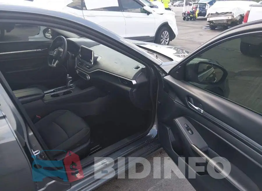 1N4BL4DV4NN392803 Photo# 5